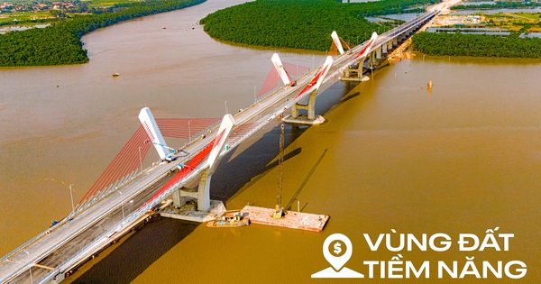 Toàn cảnh khu vực được xây cây cầu trị giá 2.000 tỷ sắp hoàn thành, kết nối Hải Phòng và Quảng Ninh, đưa tuyến phà sông lớn nhất miền Bắc về “nghỉ hưu”.