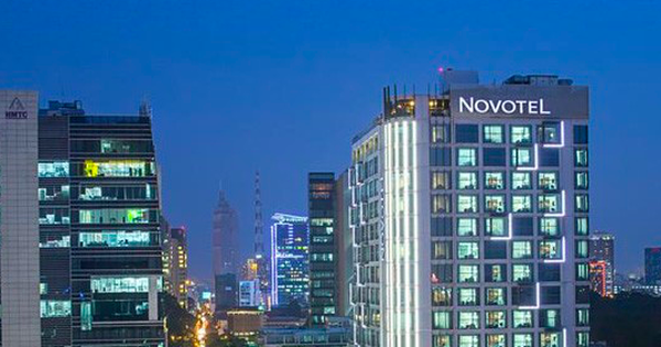 Chủ khách sạn Novotel Saigon Centre báo lãi trở lại sau 2 năm lỗ nặng, còn nợ trái phiếu 3.000 tỷ đồng 