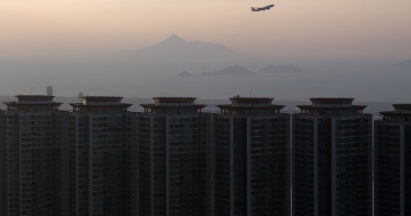Bất động sản gần sân bay rớt giá, dân Hồng Kông tranh thủ “săn” nhà giá hời