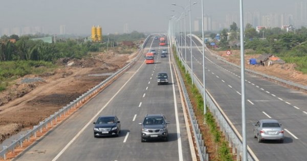 Đồng Nai kiến nghị triển khai hàng loạt dự án hạ tầng giao thông