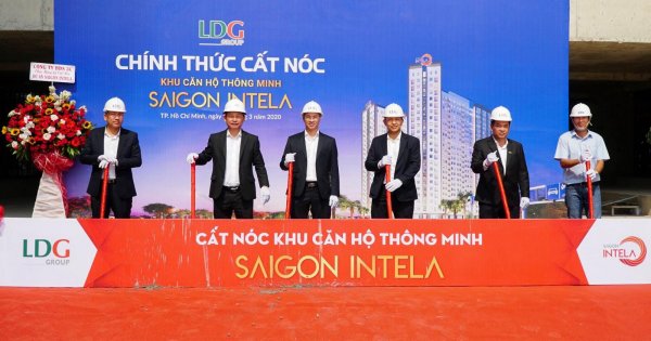 Chính thức cất nóc dự án Khu căn hộ thông minh Saigon Intela