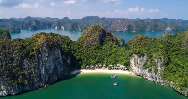 Resort bằng tre tuyệt đẹp trên vịnh Lan Hạ, Hải Phòng