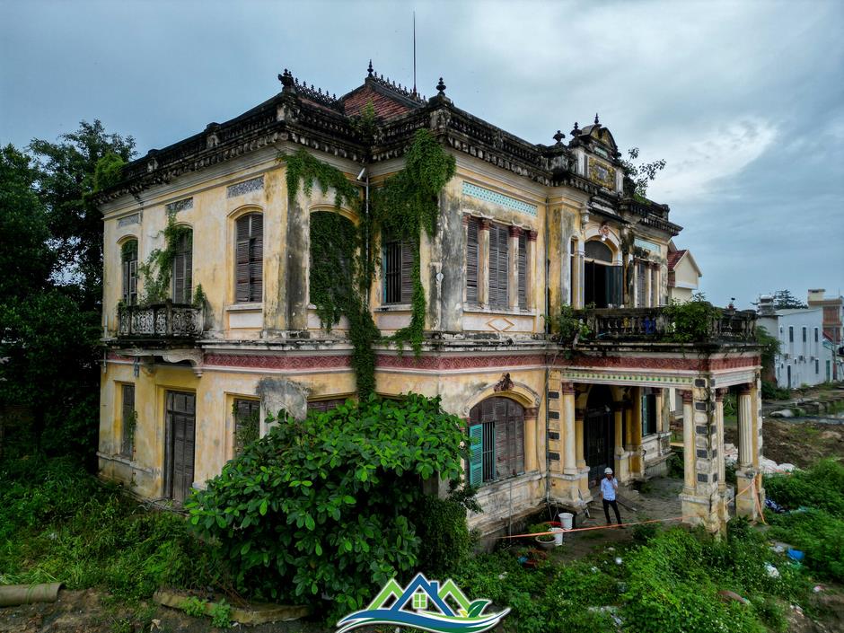 Cận cảnh biệt phủ 100 năm tuổi ở Đồng Nai nguy cơ bị phá bỏ