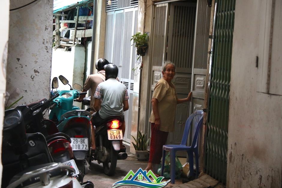 Sống hàng chục năm trong những căn nhà xập xệ, cũ nát vì dự án 'treo'